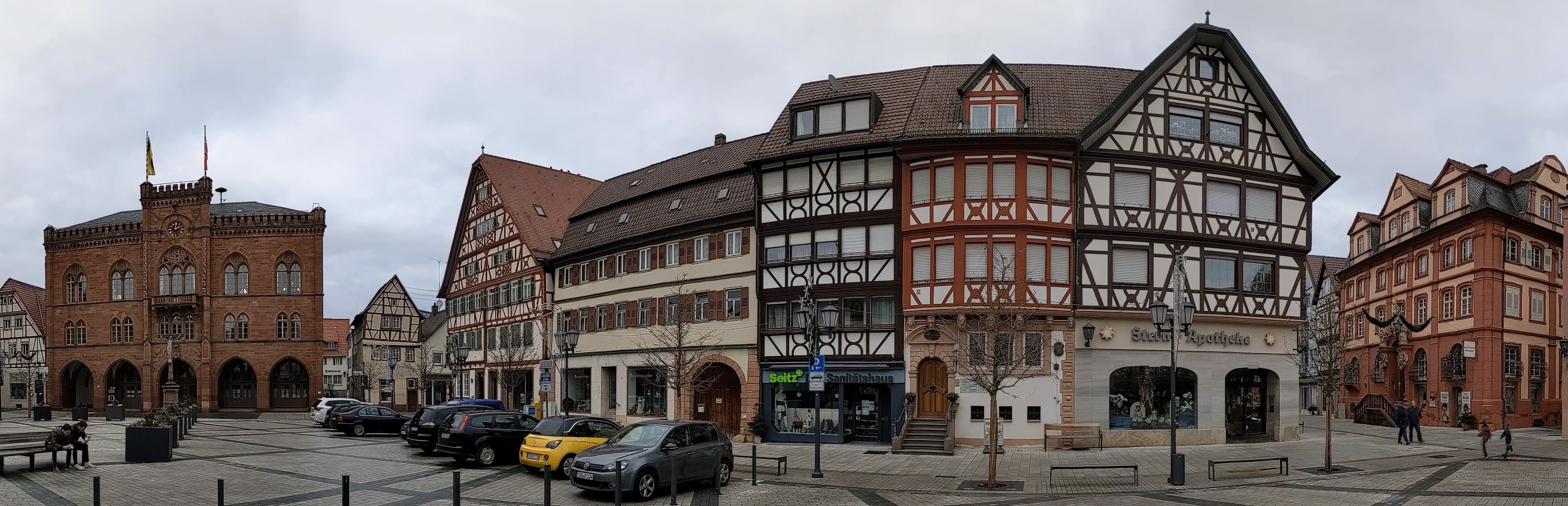 La-Roche-Haus im Zusammenhang der Südostecke des Marktplatzes