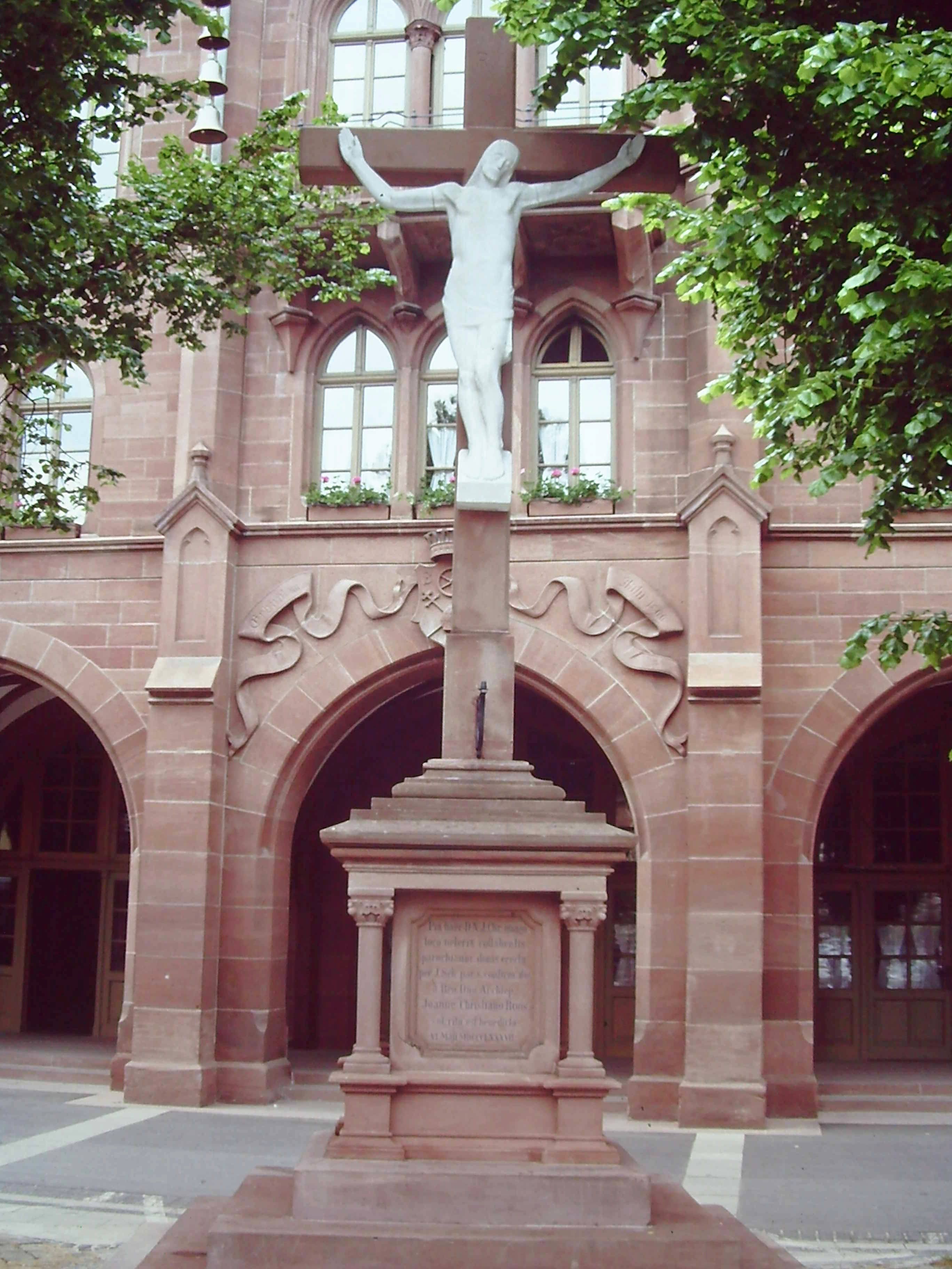 Missionskreuz am Marktplatz