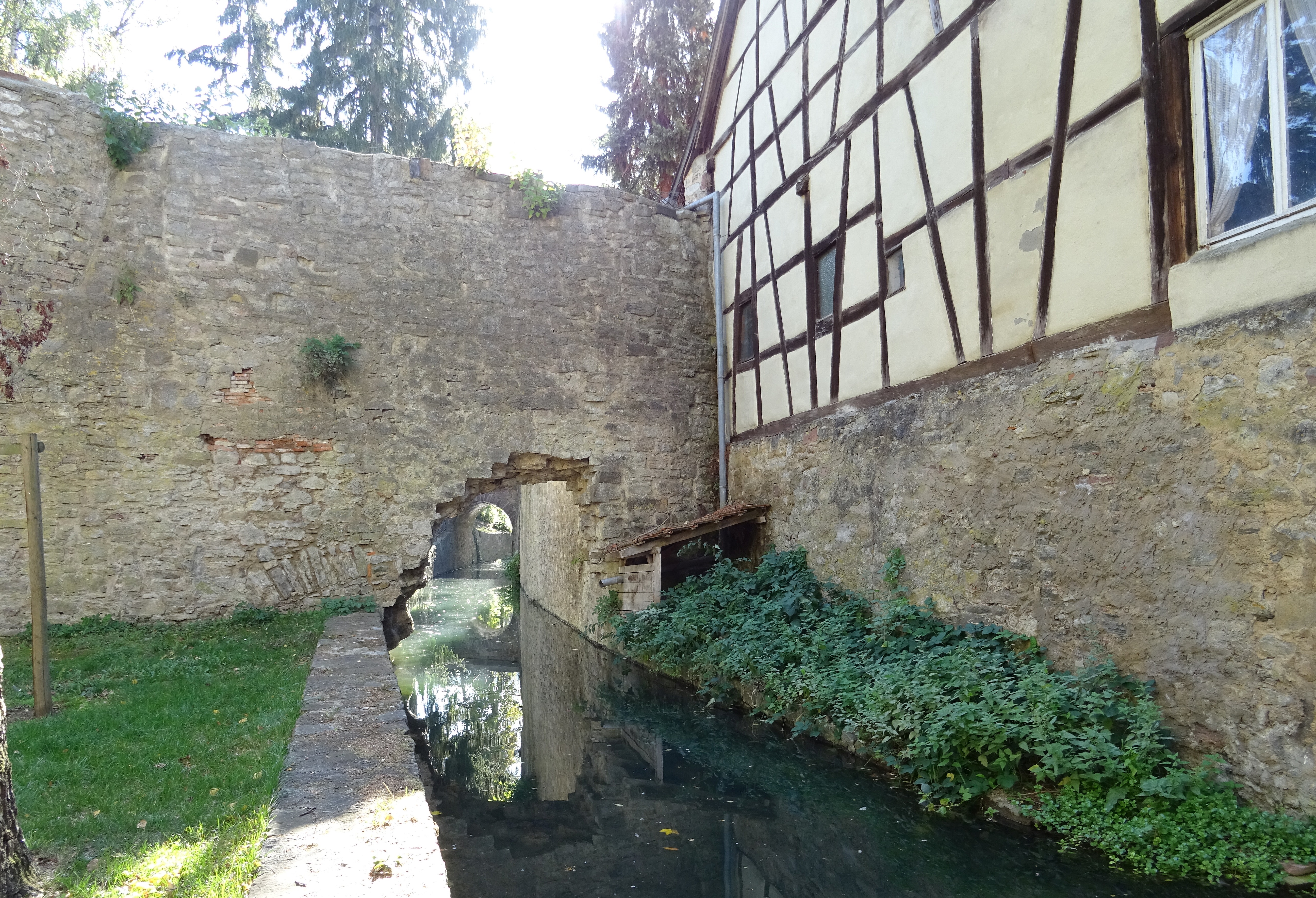 Stadtmauerrest am Mühlkanal