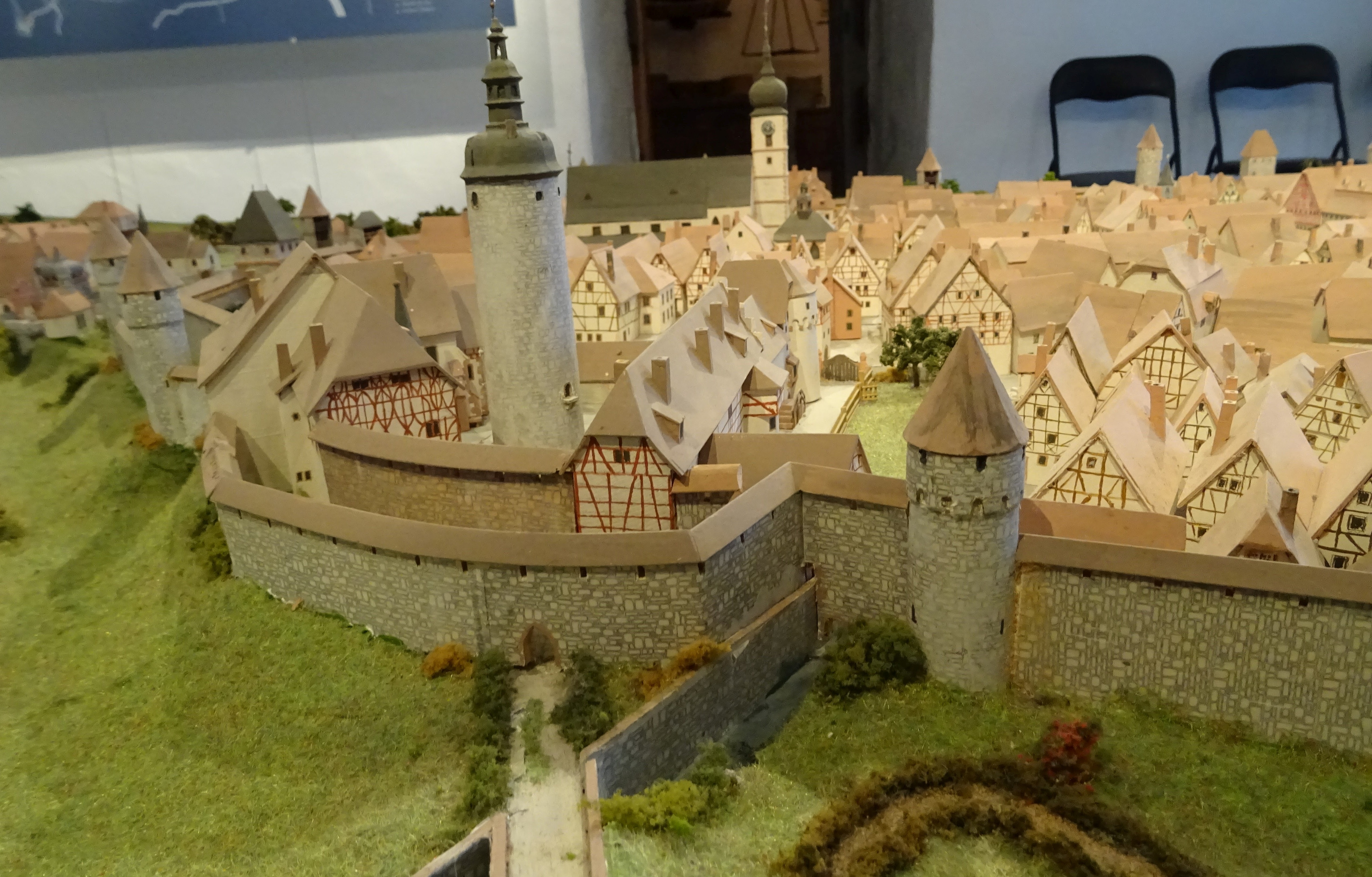 Stadtmodell mit Stadtmauer beim Schloss