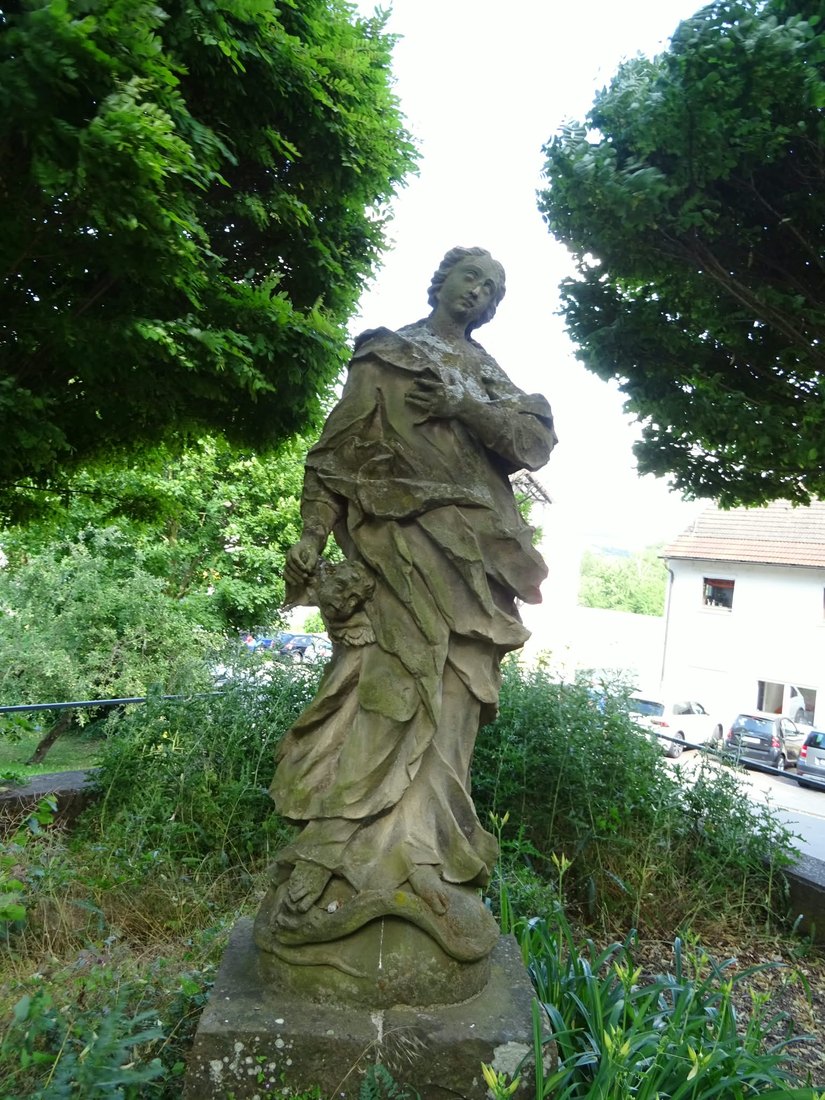 Kolb 1951 Nr. 161: Die Mariensäule im Konviktsgarten, wo sie noch heute steht. Foto: Hendrik Beierstettel.