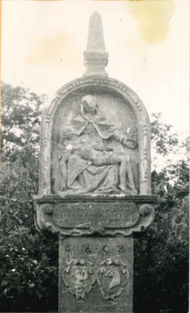 Kolb Nr. 132: Die Pietà des Spitalmeisters Zeitbös von 1612 am Weg zum Stammberg. Foto: Dr. Josef Ihringer (1952 bis 1958), Archiv der Tauberfränkischen Heimatfreunde.