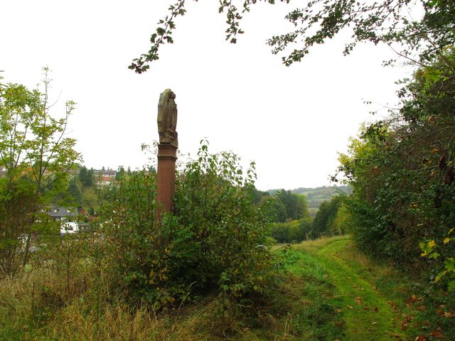 Hl.-Wendelin-Bildstock an einem Trampelpfad am Ende der Laurentiusbergstraße